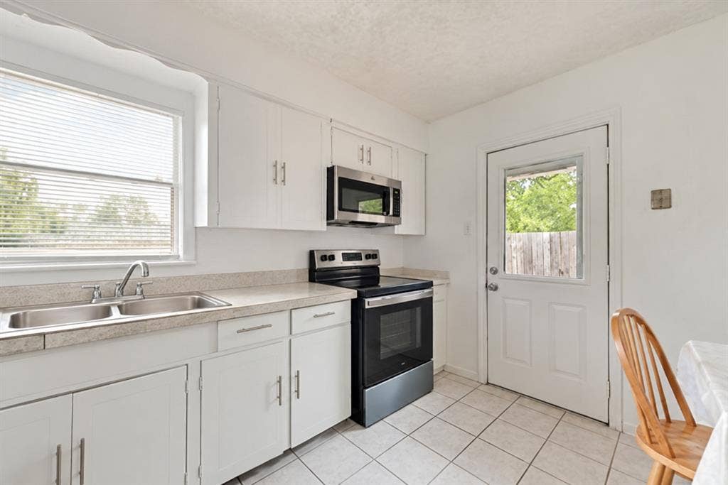 616 Chandler Drive, Garland, TX 75040 616 Chandler Drive, Garland, TX 75040