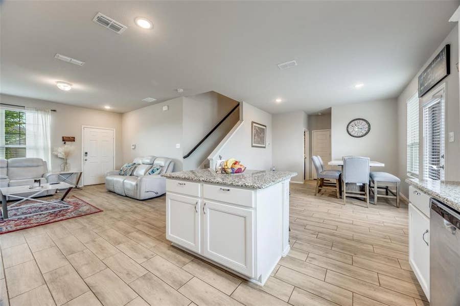 Property photo for 926 Hurstwood Drive, Van Alstyne, TX
