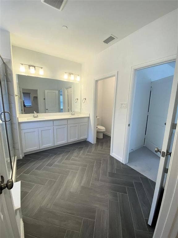 7297 Sacaton Trail, Frisco, TX 75033 Dual Sinks in Primary Bath
