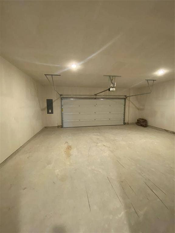 7297 Sacaton Trail, Frisco, TX 75033 Spacious 2 Car Garage