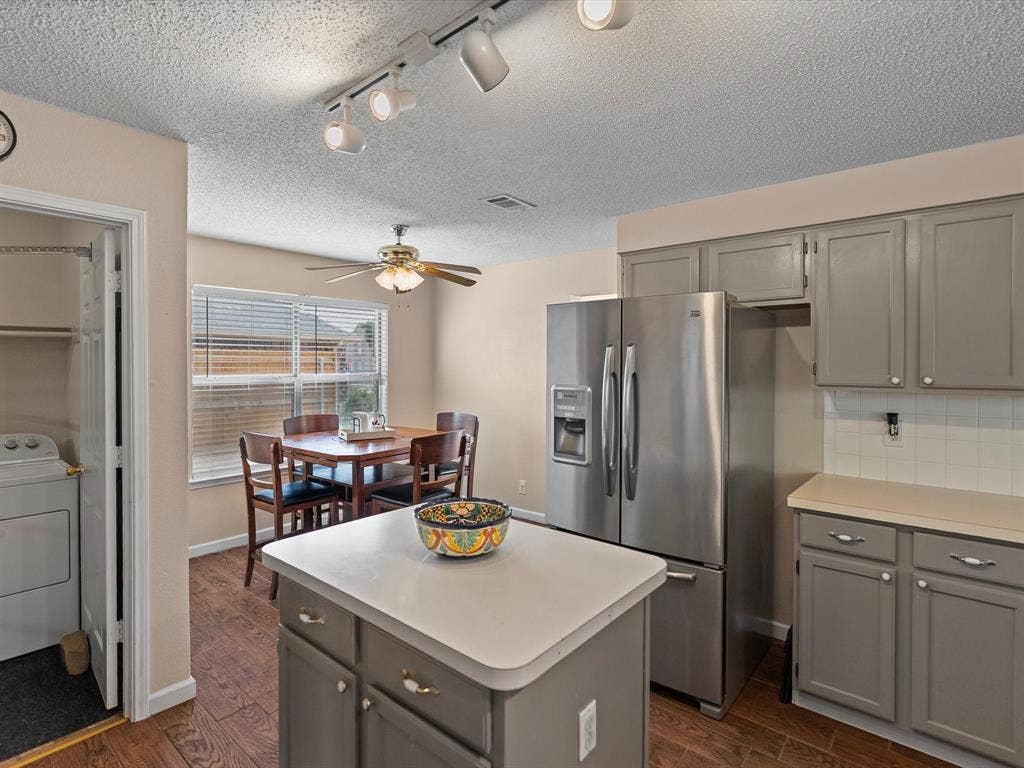 7501 Gillon Drive, Rowlett, TX 75089