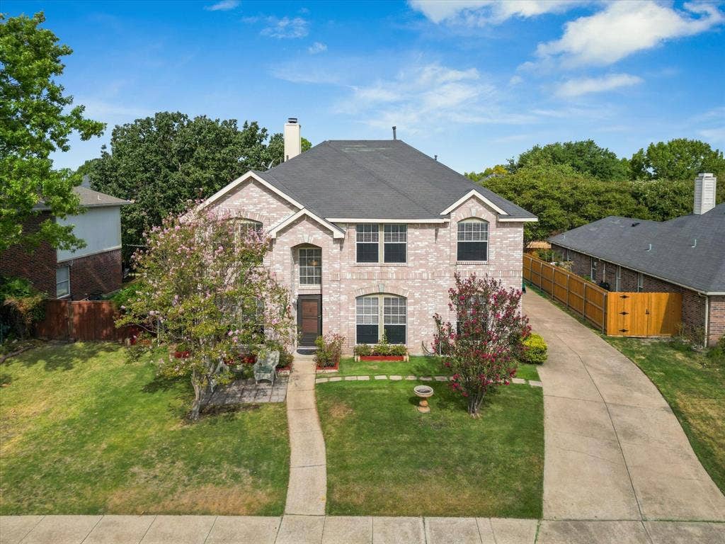 7501 Gillon Drive, Rowlett, TX 75089