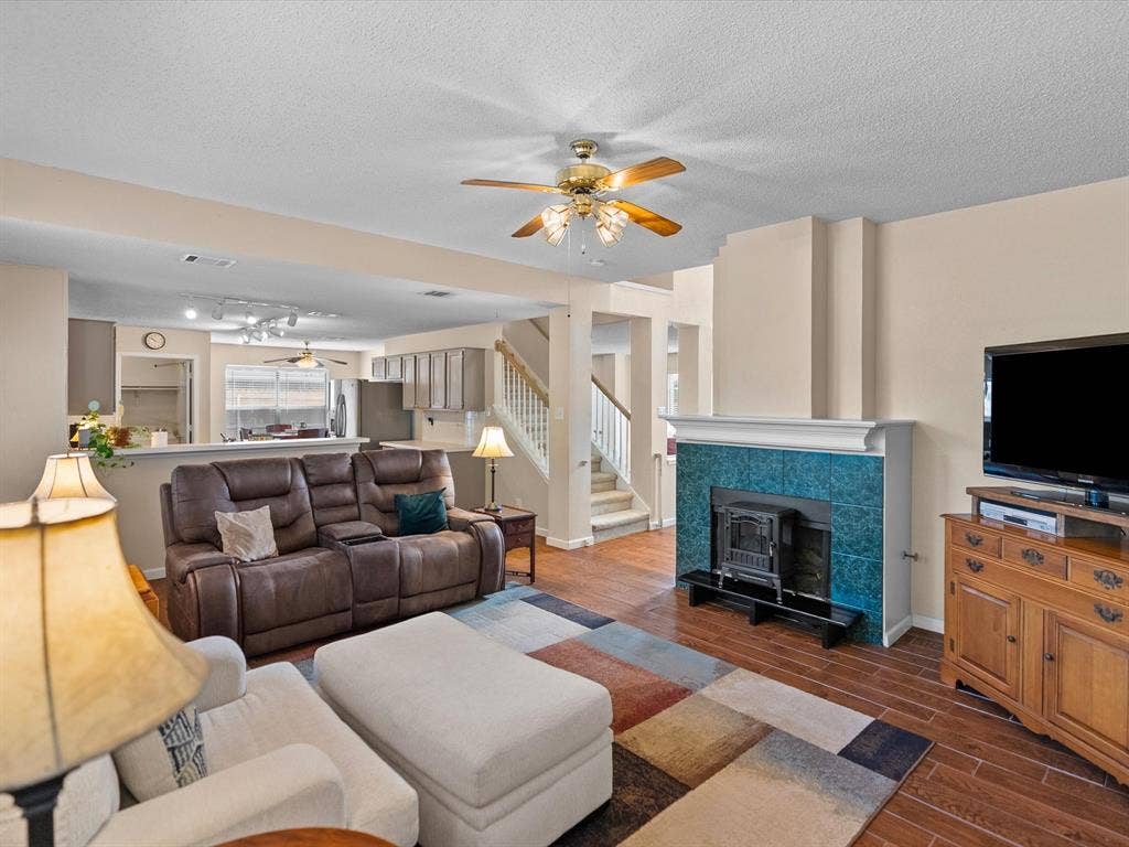 7501 Gillon Drive, Rowlett, TX 75089