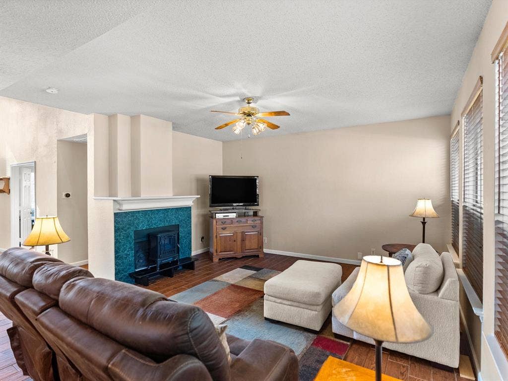 7501 Gillon Drive, Rowlett, TX 75089