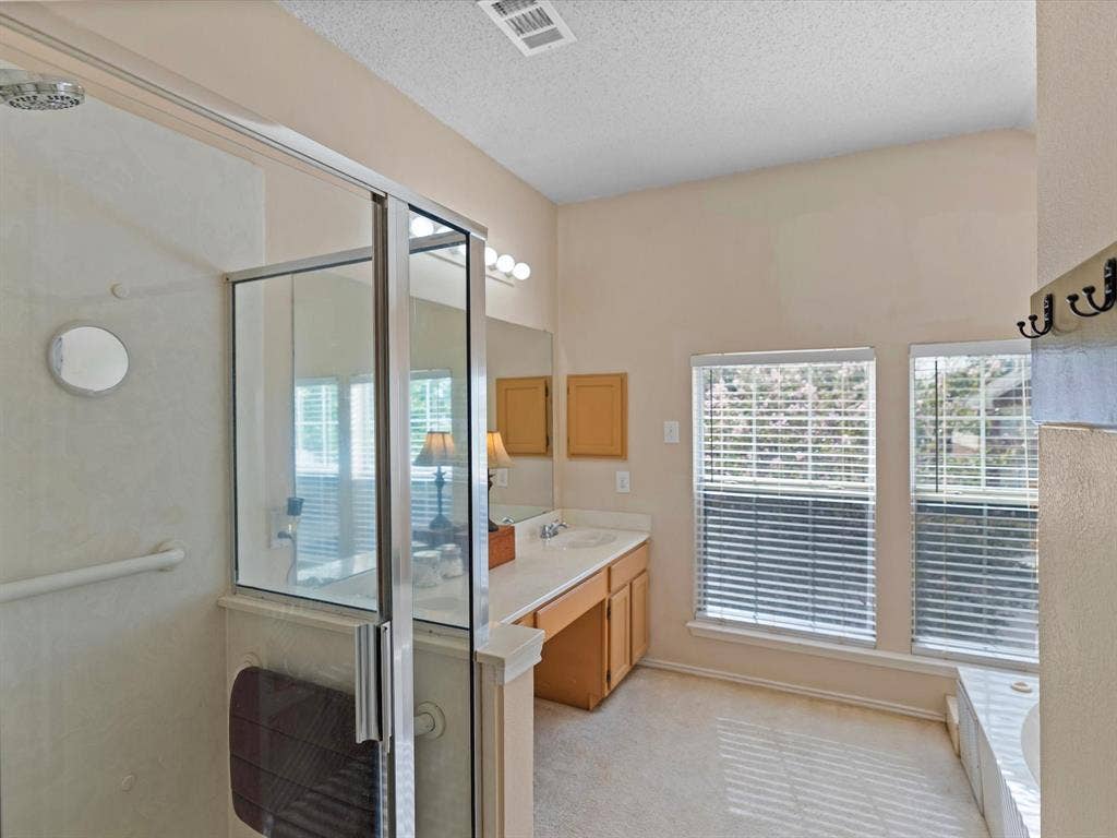7501 Gillon Drive, Rowlett, TX 75089
