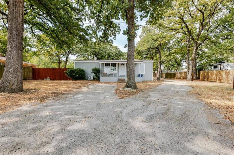 Property photo for 209 Wicker Hill Road, Burleson, TX
