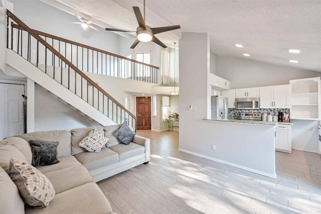 555 Ranch Trail, #206, Irving, TX 75063 555 Ranch Trail, #206, Irving, TX 75063
