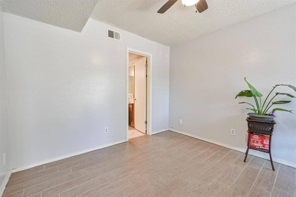 555 Ranch Trail, #206, Irving, TX 75063 555 Ranch Trail, #206, Irving, TX 75063