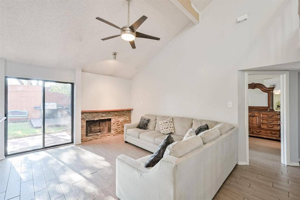 555 Ranch Trail, #206, Irving, TX 75063 555 Ranch Trail, #206, Irving, TX 75063
