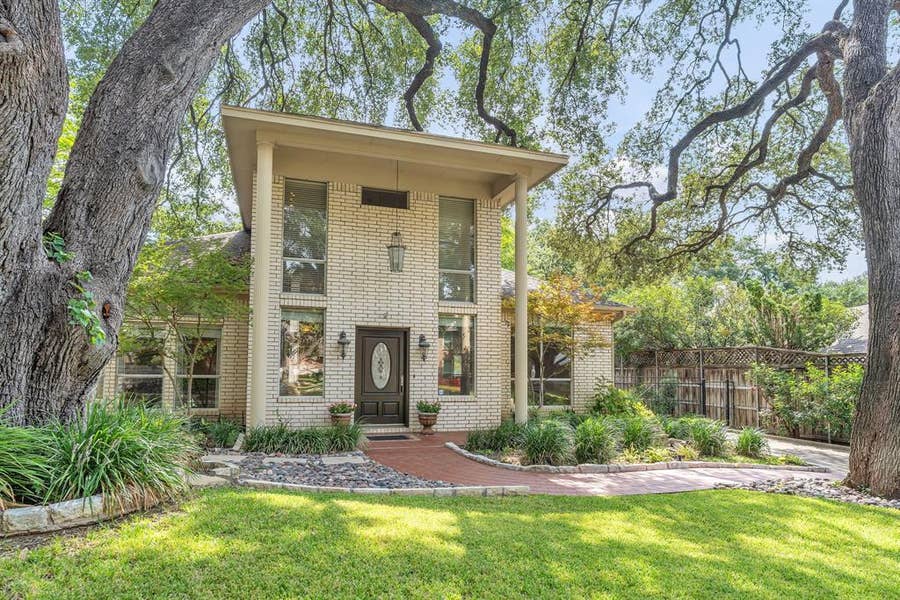 Property photo for 6904 Allen Place Drive, Fort Worth, TX
