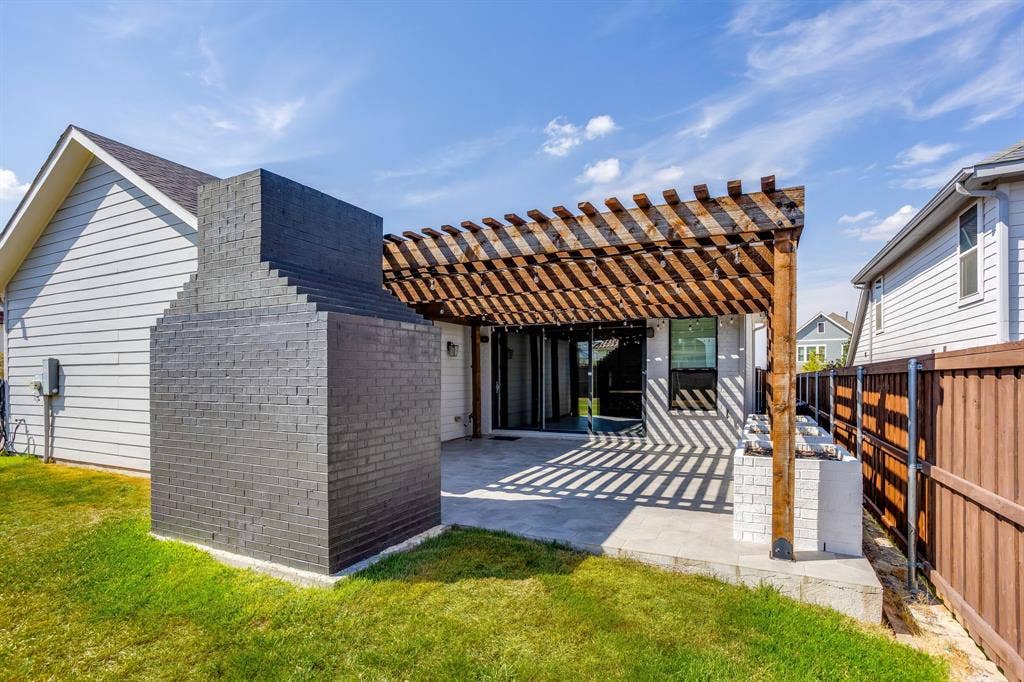 1800 Narita Bend, Fort Worth, TX 76008