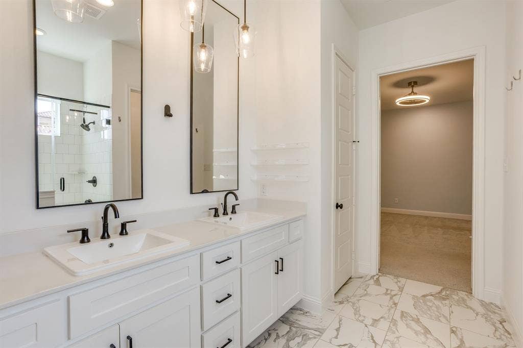 1800 Narita Bend, Fort Worth, TX 76008