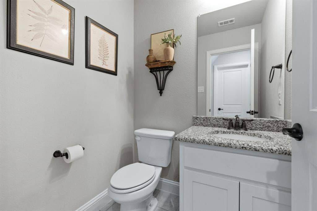 2608 Seabiscuit Road, Celina, TX 75009 2608 Seabiscuit Road, Celina, TX 75009