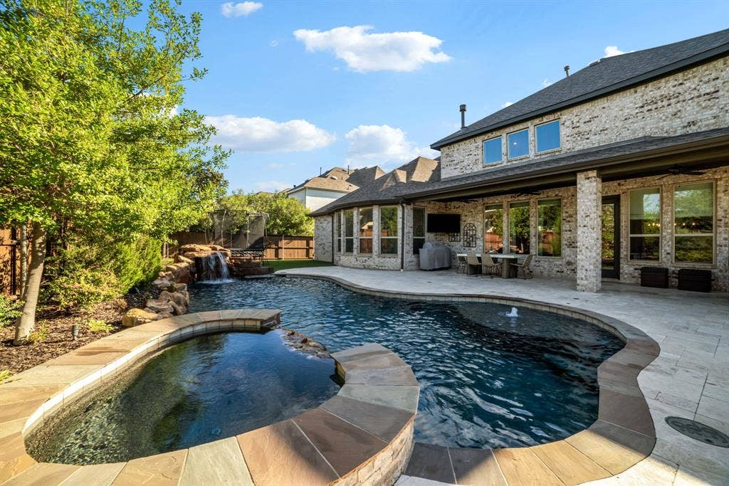 2608 Seabiscuit Road, Celina, TX 75009 2608 Seabiscuit Road, Celina, TX 75009
