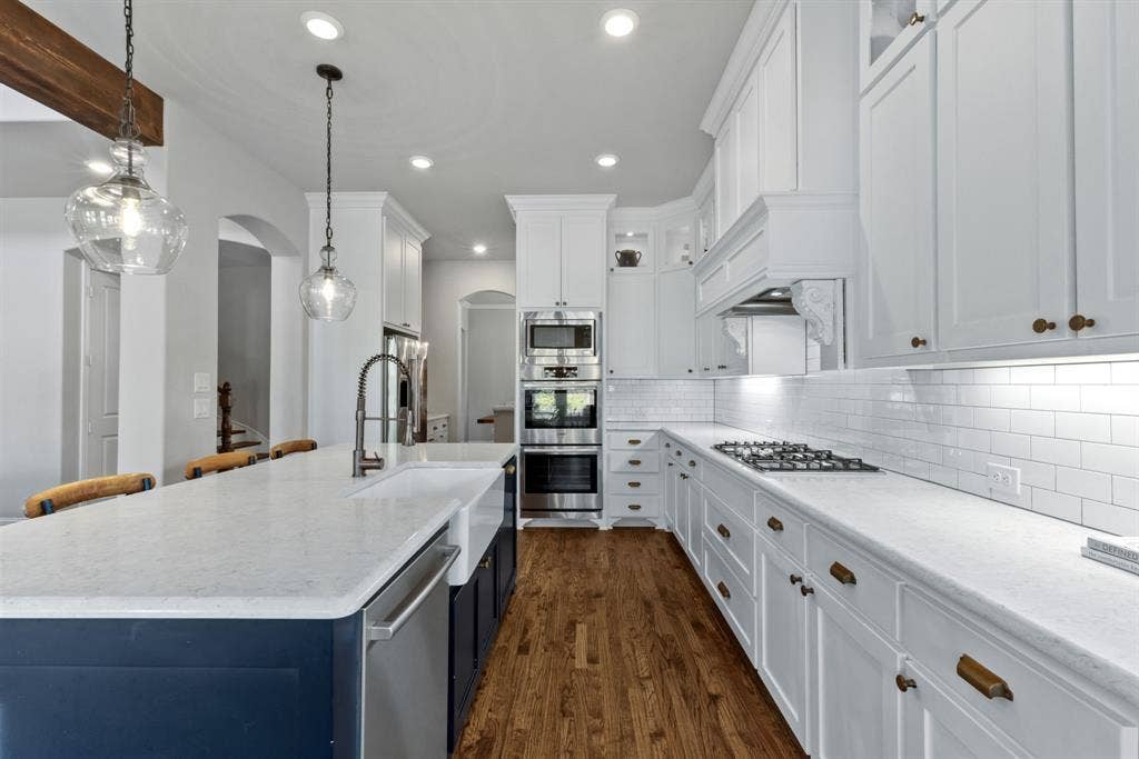 2608 Seabiscuit Road, Celina, TX 75009 2608 Seabiscuit Road, Celina, TX 75009