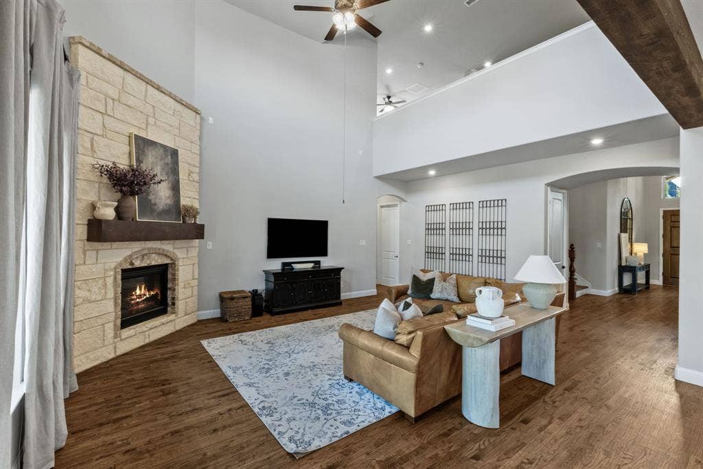 2608 Seabiscuit Road, Celina, TX 75009 2608 Seabiscuit Road, Celina, TX 75009