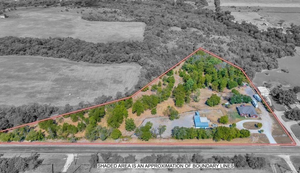 3287 Rosenthal Parkway, Lorena, TX 76655 3287 Rosenthal Parkway, Lorena, TX 76655