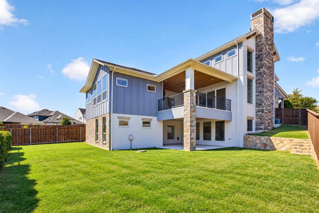 1717 Grey Bark Street, Fort Worth, TX 76008