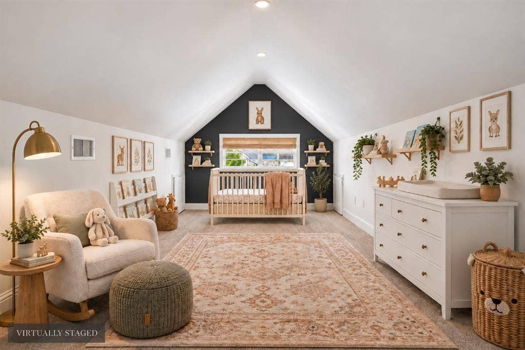 Upper floor virtually staged