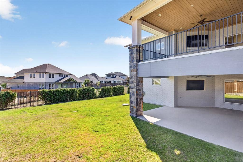 1717 Grey Bark Street, Fort Worth, TX 76008