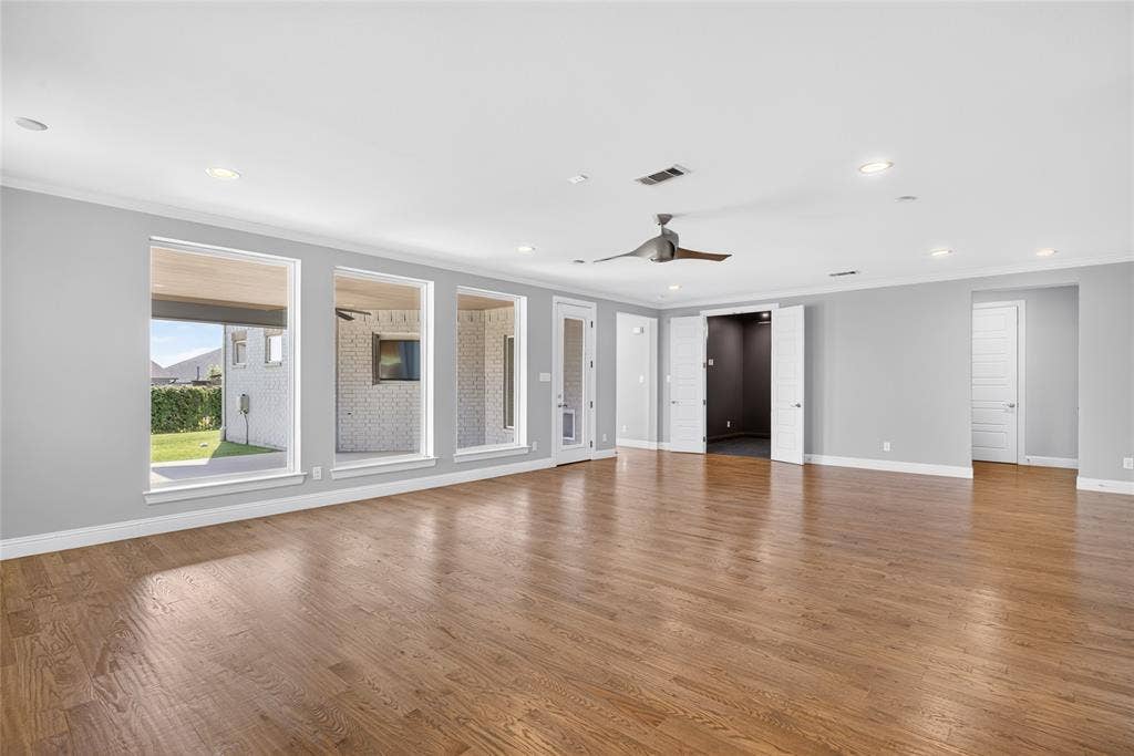 1717 Grey Bark Street, Fort Worth, TX 76008