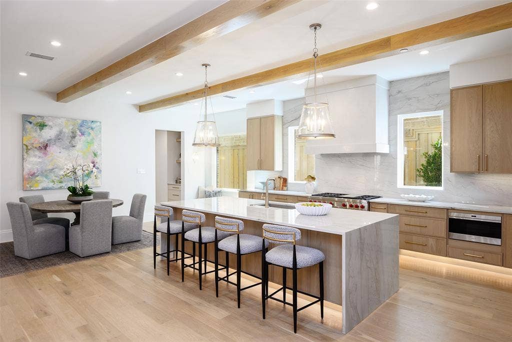 3929 Stanford Avenue, University Park, TX 75225 Breakfast room area features accent lighting, window seat and overflow storage