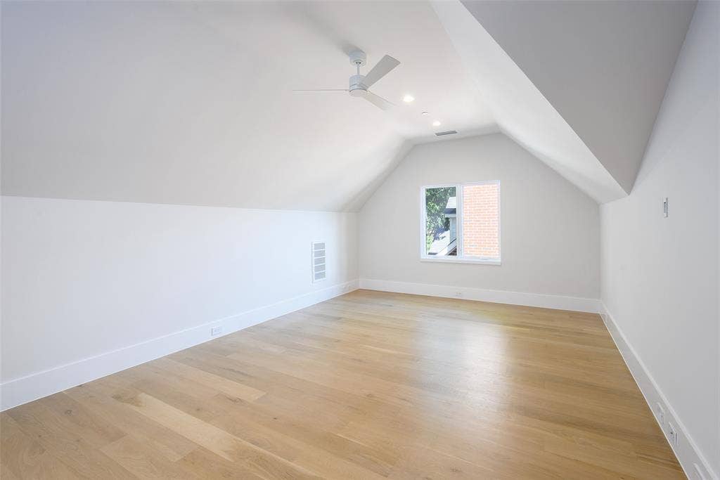 3929 Stanford Avenue, University Park, TX 75225 Third floor bedroom/media room with full bath and walk-in closet