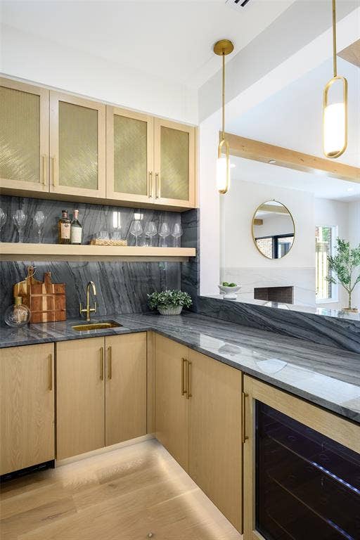 3929 Stanford Avenue, University Park, TX 75225 Wet bar with undercounter beverage center, icemaker and designer undermount sink