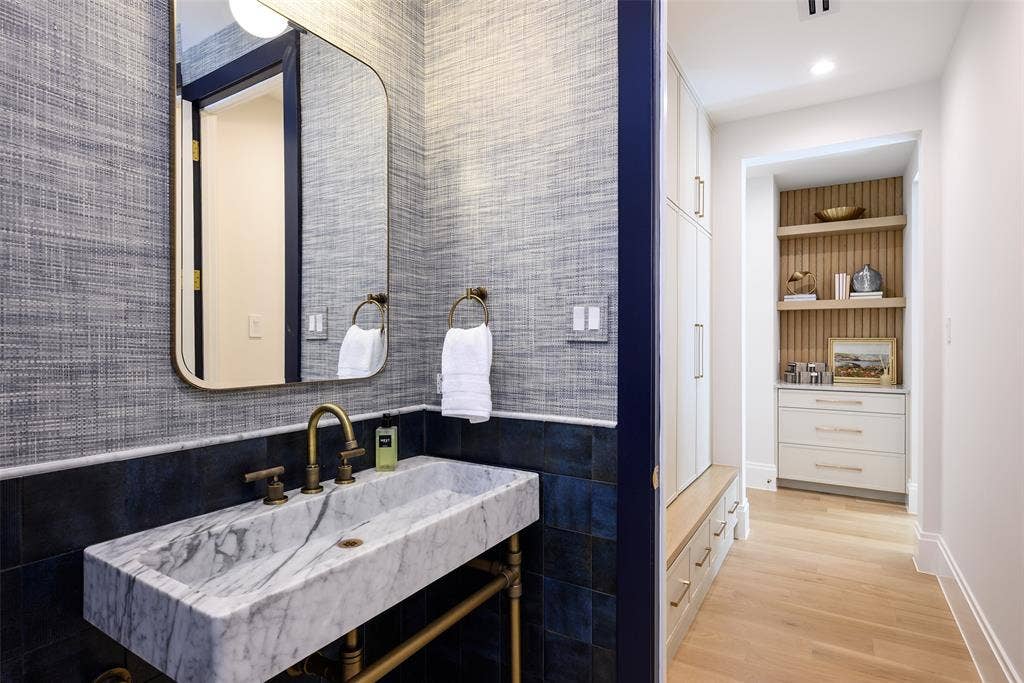 3929 Stanford Avenue, University Park, TX 75225 Pool/Powder bath and full bath downstairs