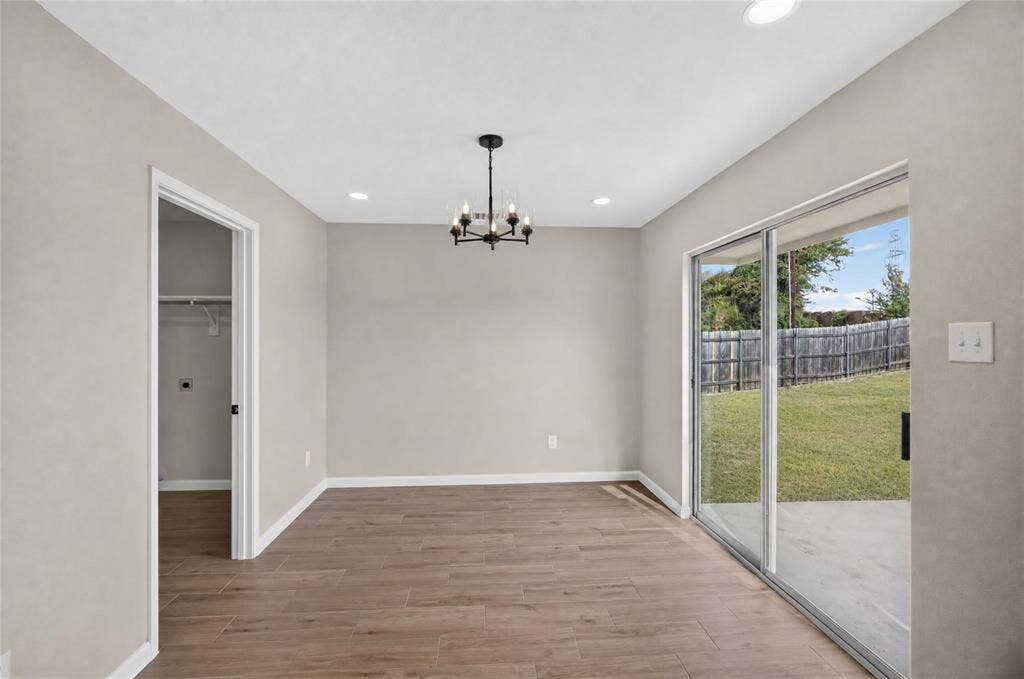 1336 Kiwi Court, Dallas, TX 75051 1336 Kiwi Court, Dallas, TX 75051