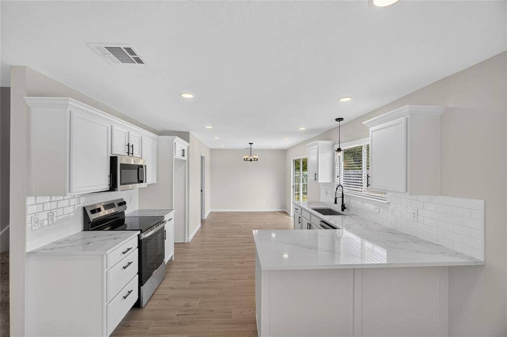 1336 Kiwi Court, Dallas, TX 75051 1336 Kiwi Court, Dallas, TX 75051