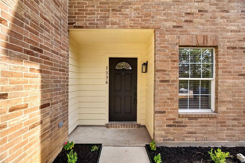 1336 Kiwi Court, Dallas, TX 75051 1336 Kiwi Court, Dallas, TX 75051
