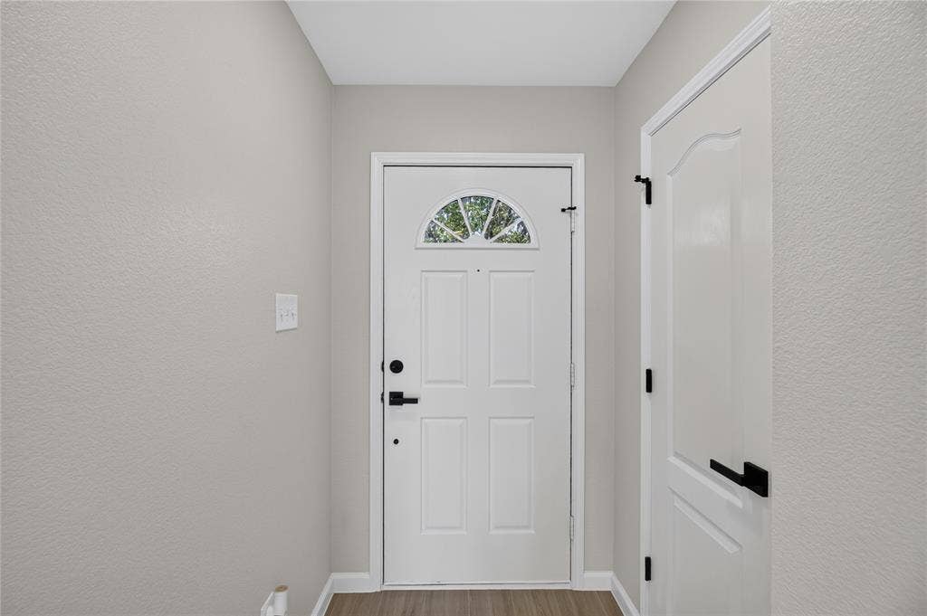1336 Kiwi Court, Dallas, TX 75051 1336 Kiwi Court, Dallas, TX 75051