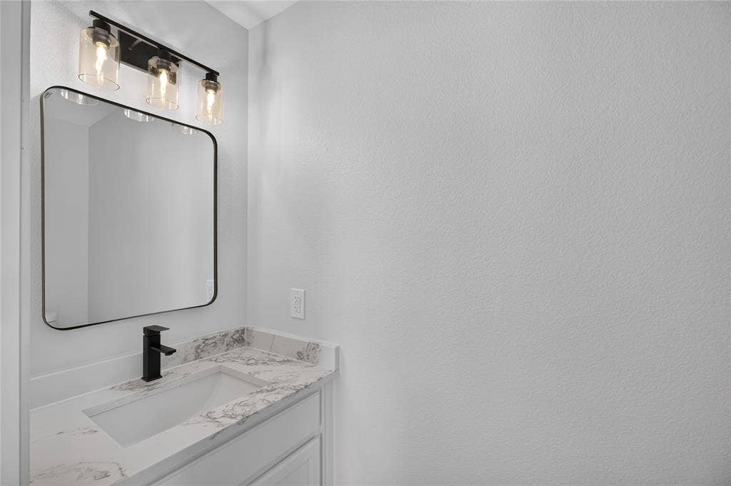 1336 Kiwi Court, Dallas, TX 75051 1336 Kiwi Court, Dallas, TX 75051
