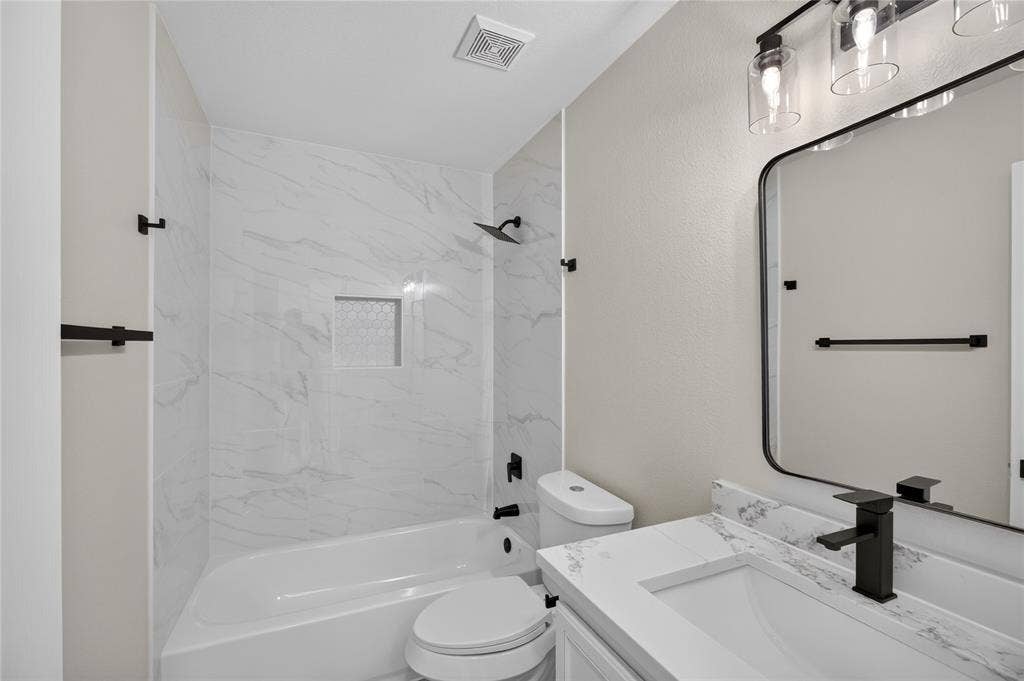 1336 Kiwi Court, Dallas, TX 75051 1336 Kiwi Court, Dallas, TX 75051