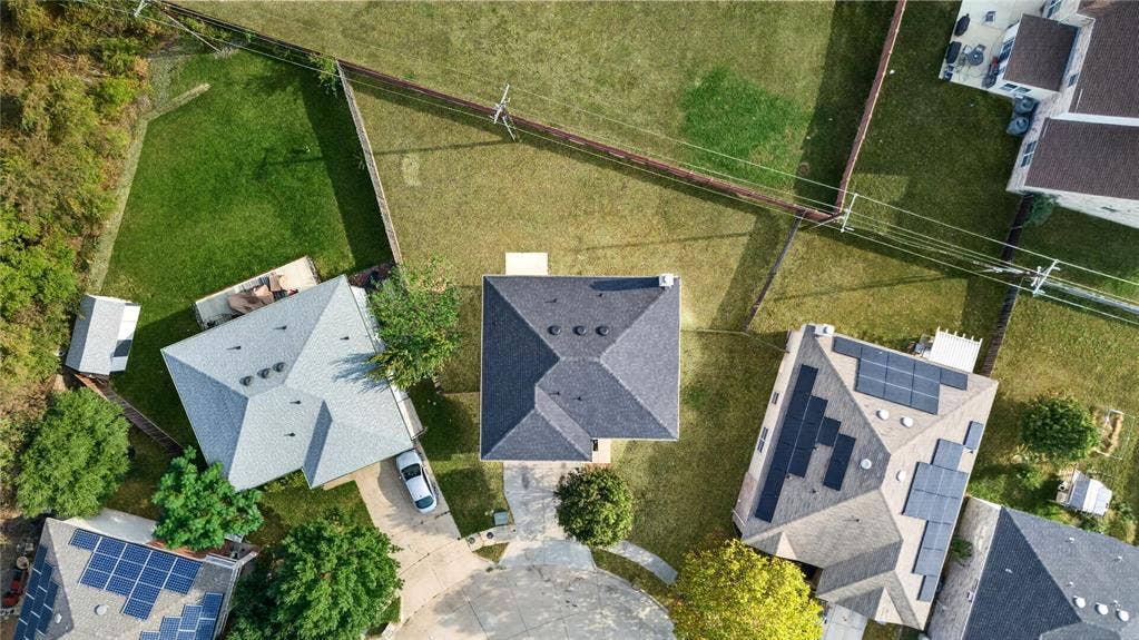 1336 Kiwi Court, Dallas, TX 75051 1336 Kiwi Court, Dallas, TX 75051