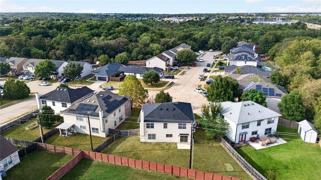 1336 Kiwi Court, Dallas, TX 75051 1336 Kiwi Court, Dallas, TX 75051