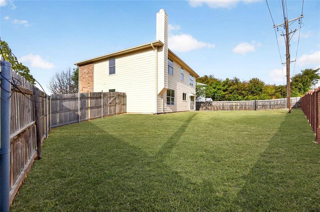 1336 Kiwi Court, Dallas, TX 75051 1336 Kiwi Court, Dallas, TX 75051