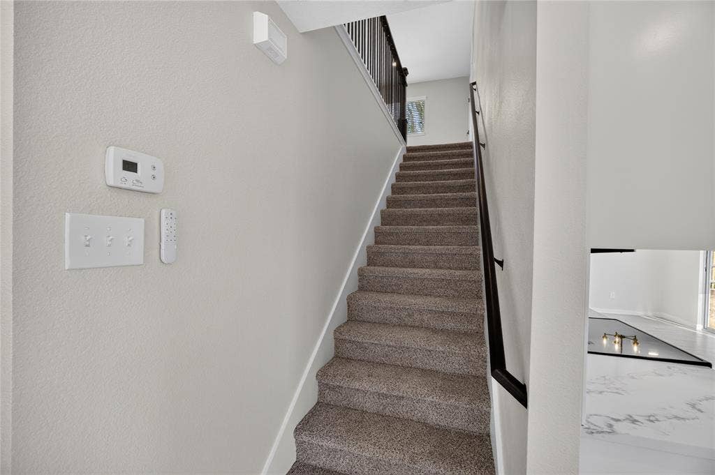 1336 Kiwi Court, Dallas, TX 75051 1336 Kiwi Court, Dallas, TX 75051