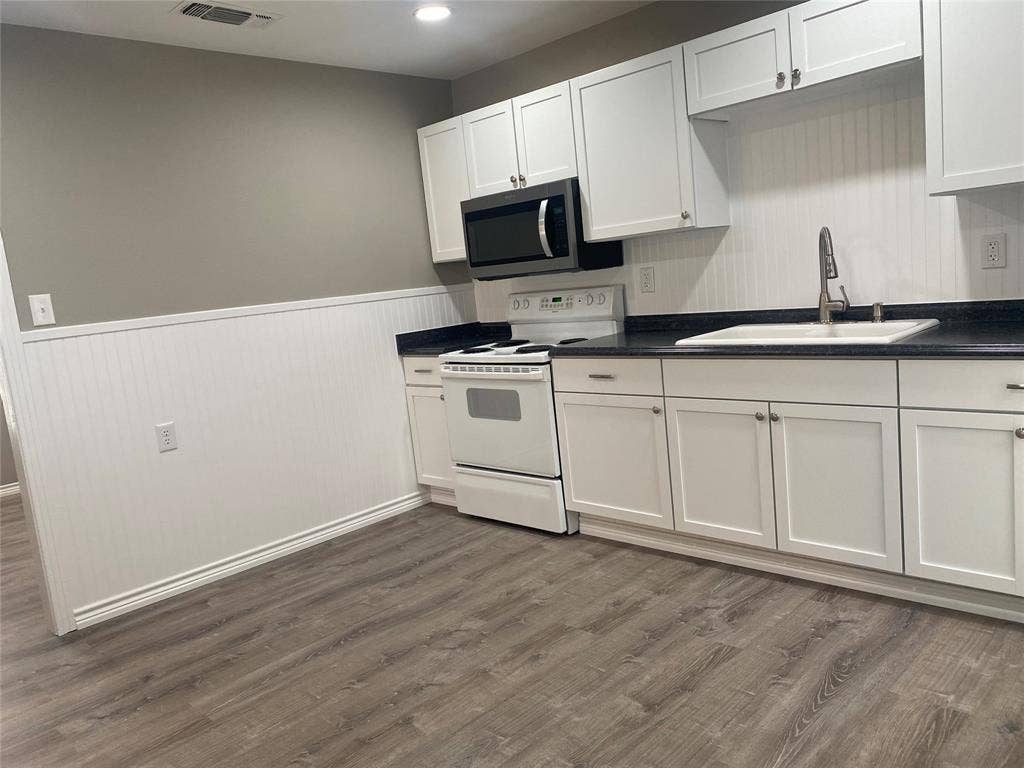 1222 S Lamar Street, Weatherford, TX 76086 1222 S Lamar Street, Weatherford, TX 76086