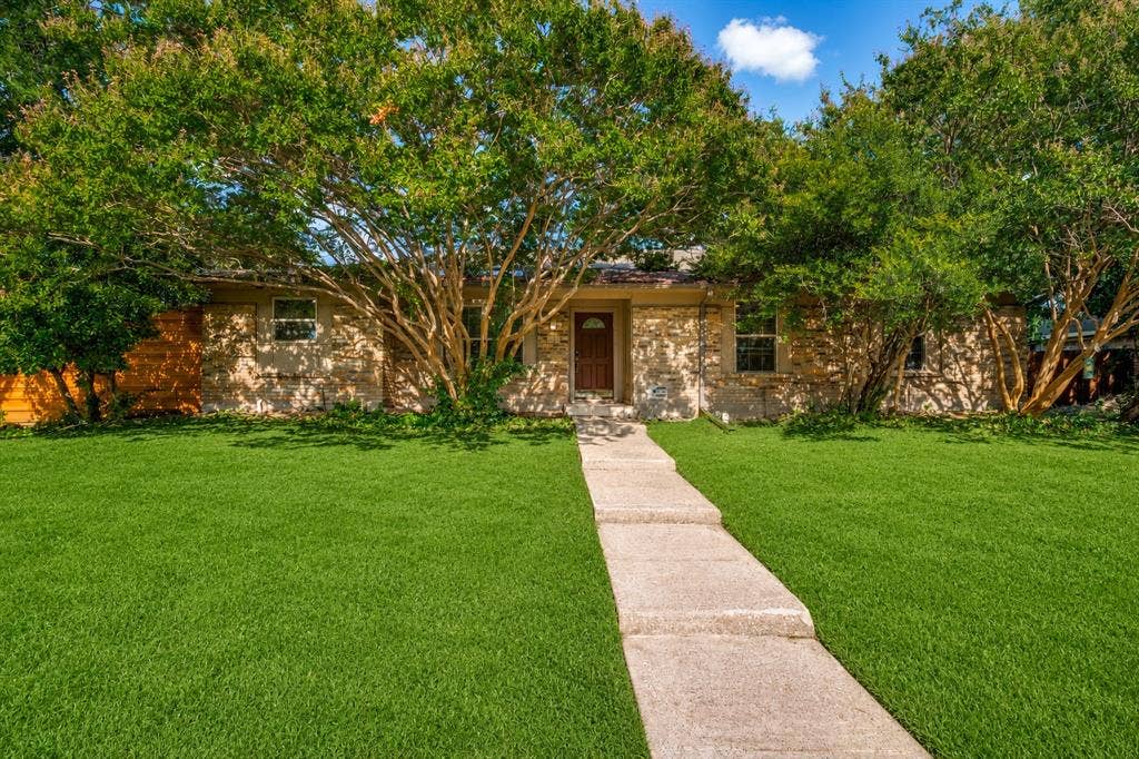 5012 Hatherly Drive, Plano, TX 75023 Photo has been digitally altered
