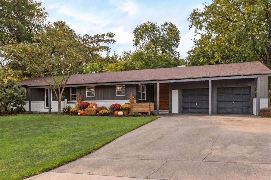 Property photo for 6555 Calmont Avenue, Fort Worth, TX