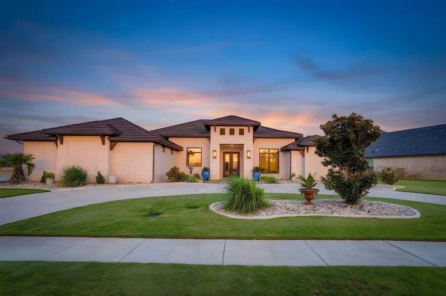 Property photo for 6343 Weatherby Road, Granbury, TX