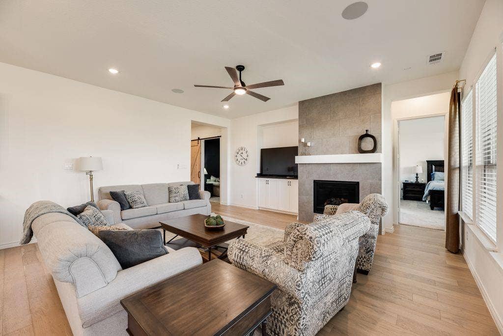 2221 Pinner Court, Celina, TX 75009 2221 Pinner Court, Celina, TX 75009