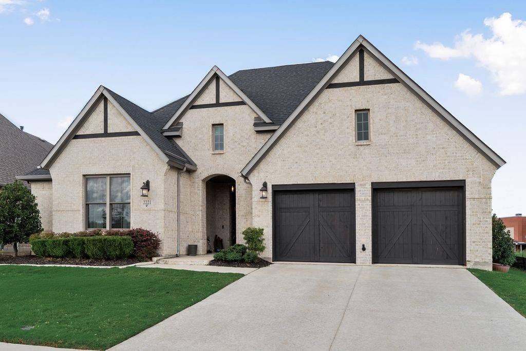 2221 Pinner Court, Celina, TX 75009 2221 Pinner Court, Celina, TX 75009