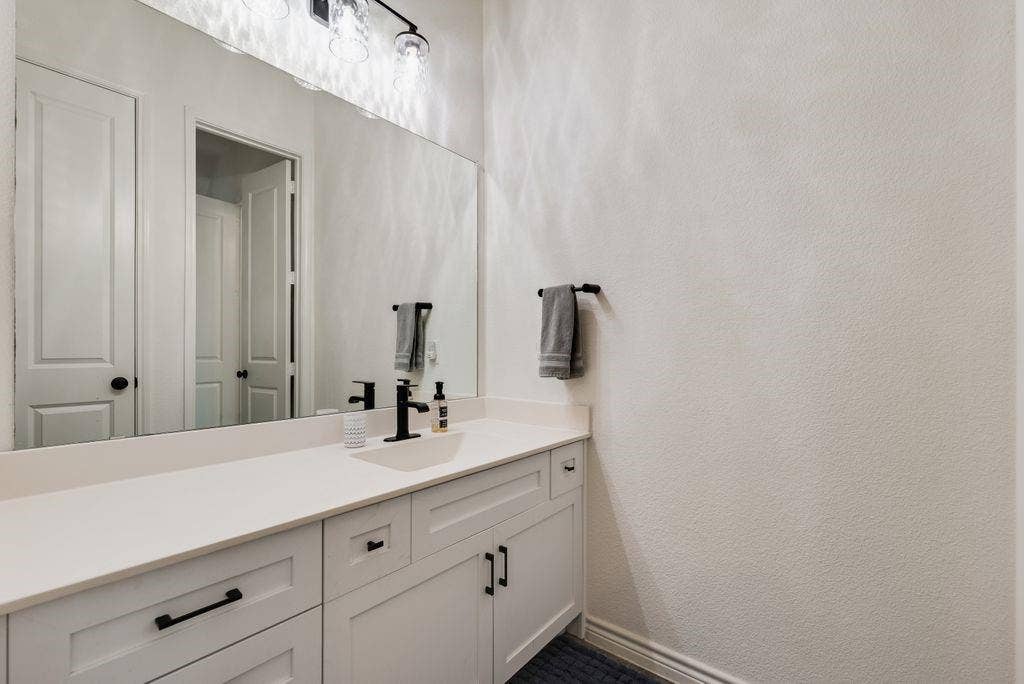 2221 Pinner Court, Celina, TX 75009 2221 Pinner Court, Celina, TX 75009
