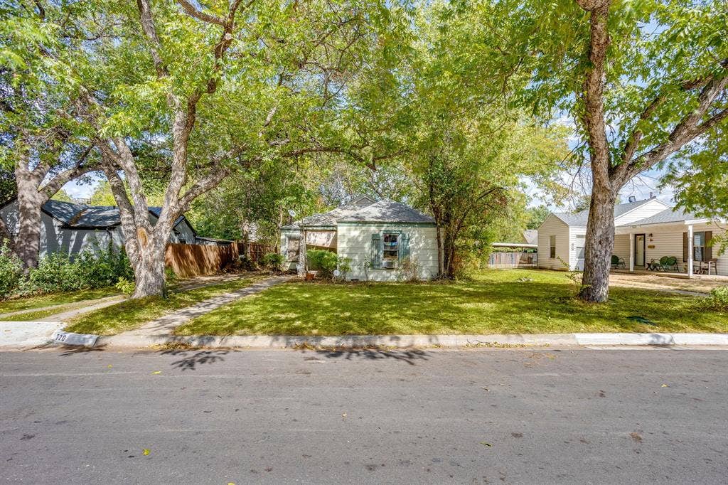 720 Northwood Road, Fort Worth, TX 76107 720 Northwood Road, Fort Worth, TX 76107