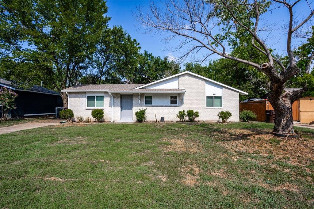 3020 P Avenue, Plano, TX 75074 3020 P Avenue, Plano, TX 75074