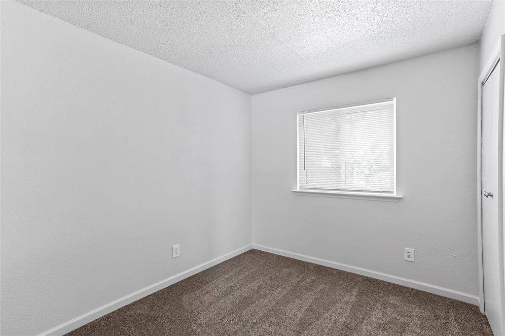 3020 P Avenue, Plano, TX 75074 3020 P Avenue, Plano, TX 75074