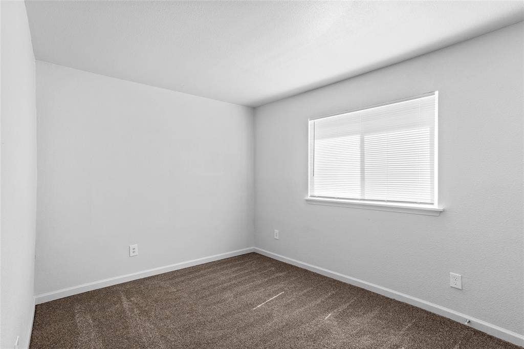 3020 P Avenue, Plano, TX 75074 3020 P Avenue, Plano, TX 75074